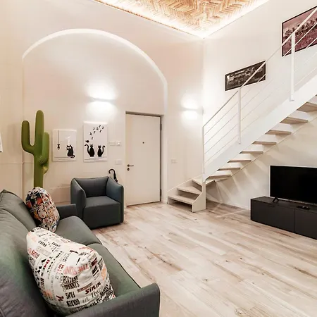 דירה Palazzo Diaz - By Myhomeincomo